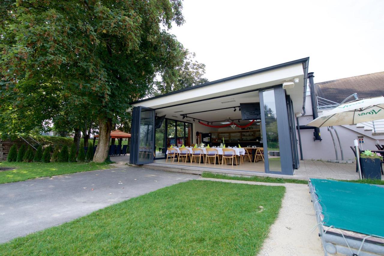 Penzion FORMULA Trenčín Exteriér fotografie
