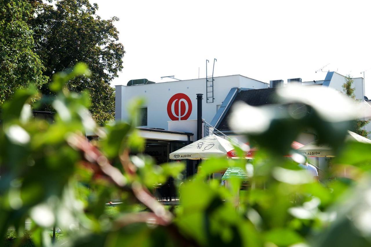 Penzion FORMULA Trenčín Exteriér fotografie